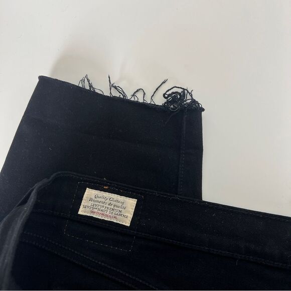 Levi’s Wedgie Skinny Fit Black Raw Hem Jeans - Picture 6 of 10